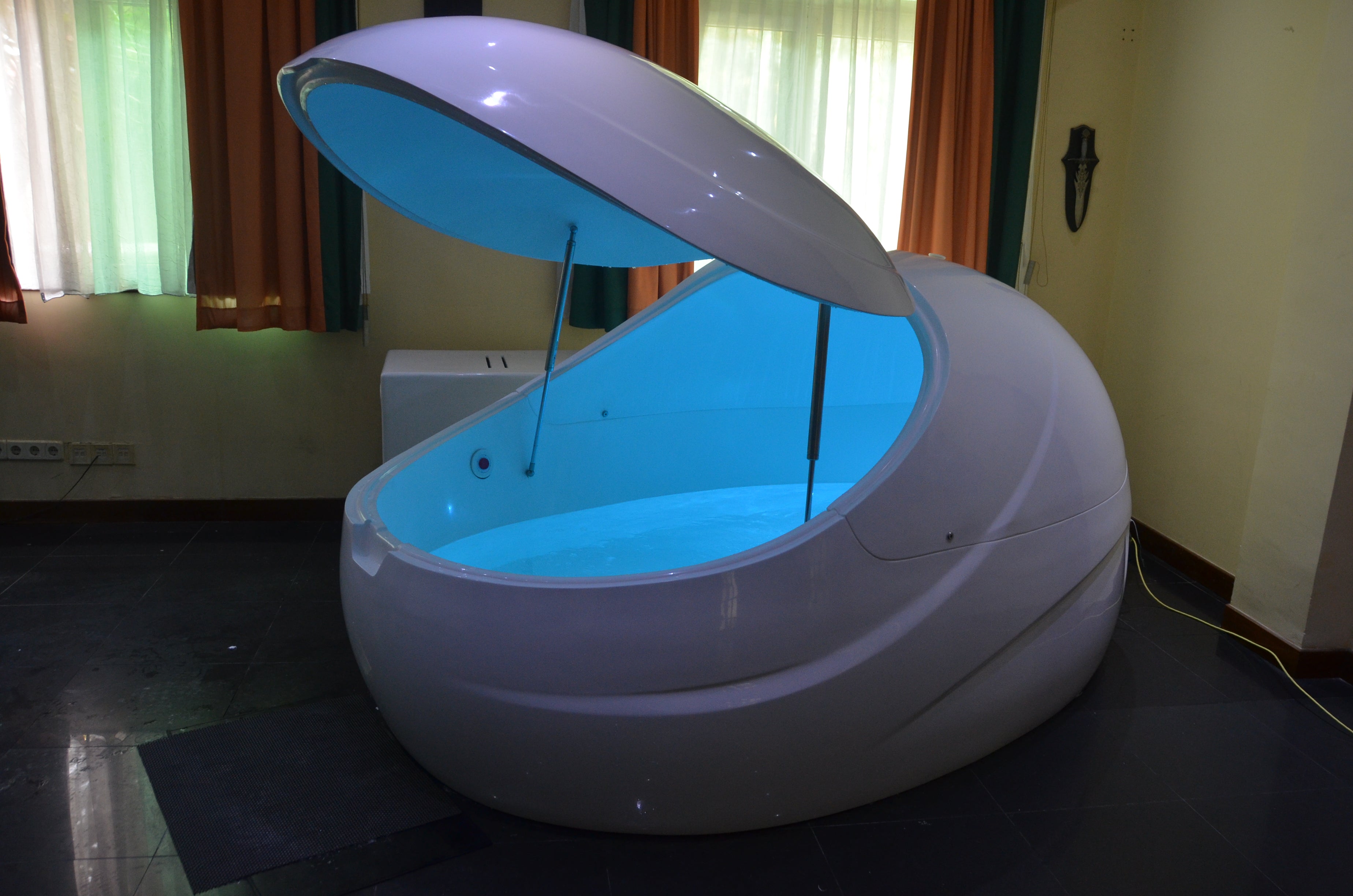 Dreampod V2 Flagship Float Tank | Premium Sensory Deprivation for Wellness Centers & Spas